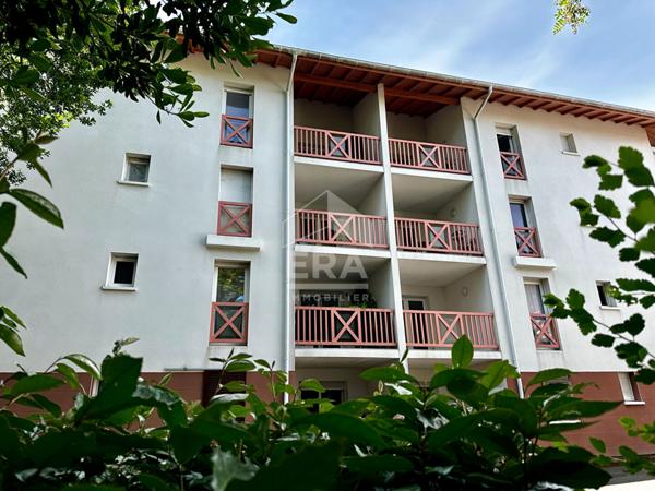 Vivre au calme en coeur de ville ? Grand T2 à Tarnos centre