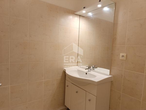 Vivre au calme en coeur de ville ? Grand T2 à Tarnos centre