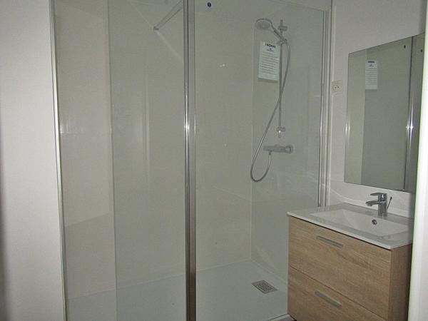 Location                                                      Appartement
                        
                     3 pièces                      58 m2                     à Raon-l'Étape