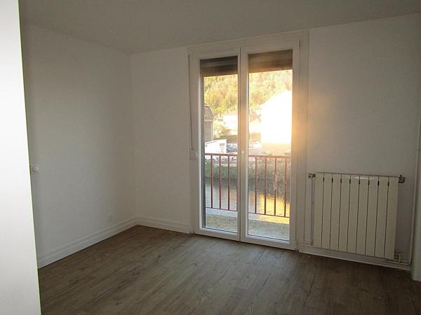Location                                                      Appartement
                        
                     3 pièces                      58 m2                     à Raon-l'Étape