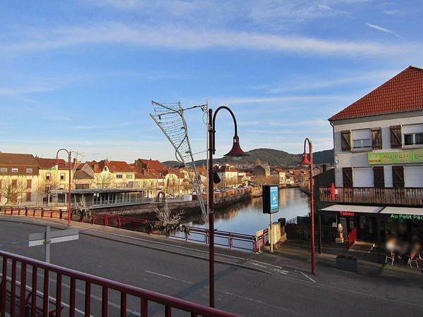 Location                                                      Appartement
                        
                     3 pièces                      58 m2                     à Raon-l'Étape