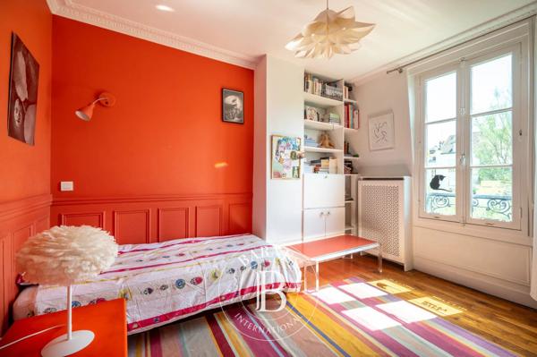 Paris 17ème, Maison 5 Chambres -  235 m² à vendre