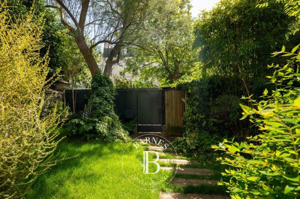 Paris 17ème, Maison 5 Chambres -  235 m² à vendre