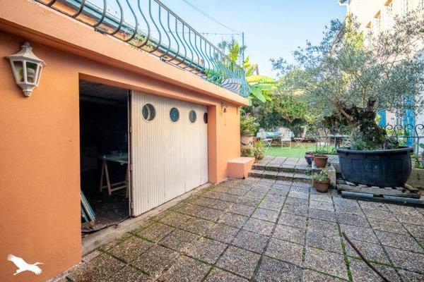 Immeuble à vendre |  Saint-Vincent-de-Tyrosse |  550 m²