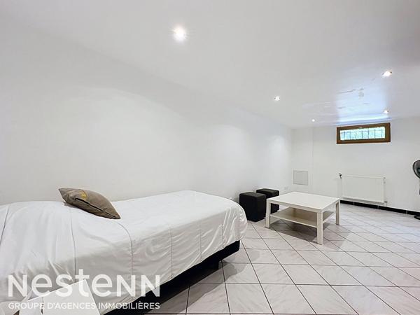 Maison individuelle VAL POMPADOUR (limite CRETEIL) avec sous-sol total!
