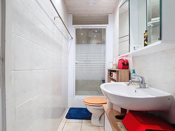 Appartement Lucinges T2 de 52 m2 avec terrasse et 3 places de parking privées