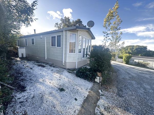 Fréjus (83600) terrain 200 M2 avec mobil-home