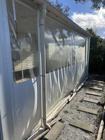 Fréjus (83600) terrain 200 M2 avec mobil-home