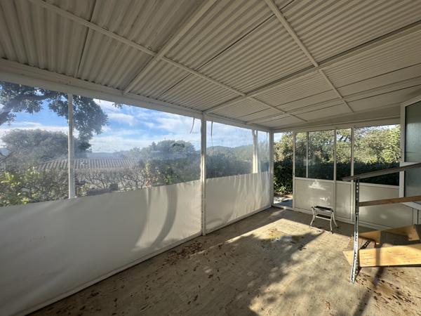 Fréjus (83600) terrain 200 M2 avec mobil-home