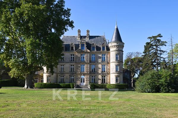 Exceptionnel château à proximité des plages