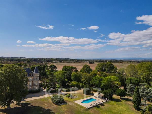 Exceptionnel château à proximité des plages