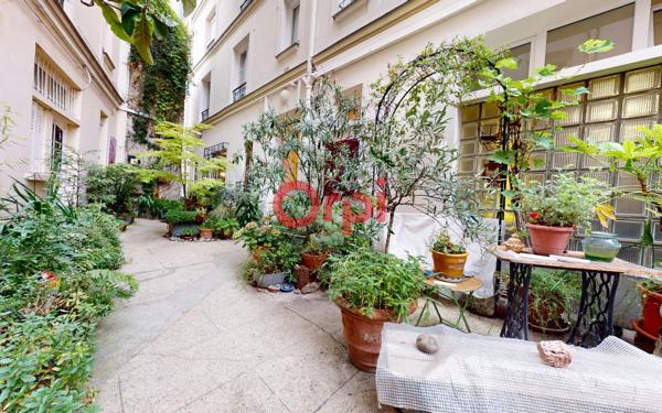 Appartement à vendre    2 pièces • 42,03 m2 Paris 20