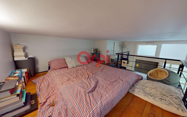 Appartement à vendre    2 pièces • 42,03 m2 Paris 20