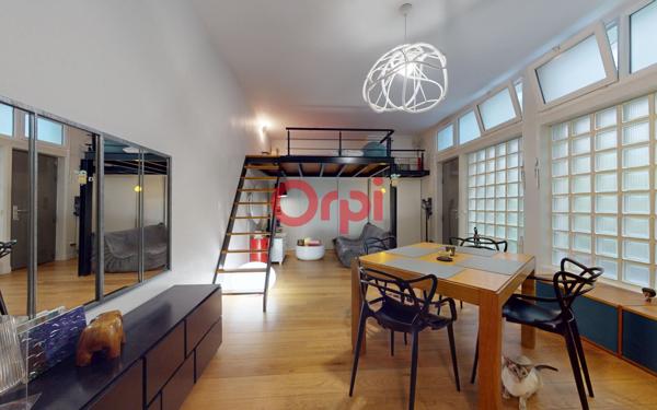 Appartement à vendre    2 pièces • 42,03 m2 Paris 20
