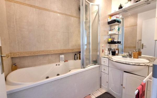 Appartement à vendre    2 pièces • 48 m2 Ivry-sur-Seine