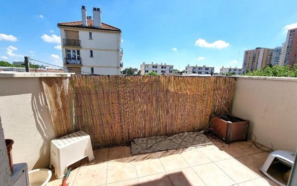 Appartement à vendre    2 pièces • 48 m2 Ivry-sur-Seine