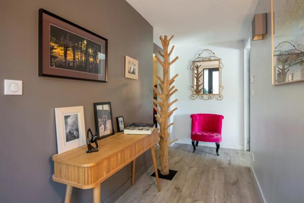 St Cyr-Au-Mont-D'Or - Maison de 240 m² environ - Terrain de 1530 m² - 5 Chambres - Piscine