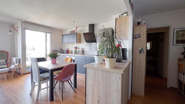 A VENDRE Appartement 4 pièces à Angers - Salpinte, 82 m², 3 chambres, grand séjour exposé sud-ouest