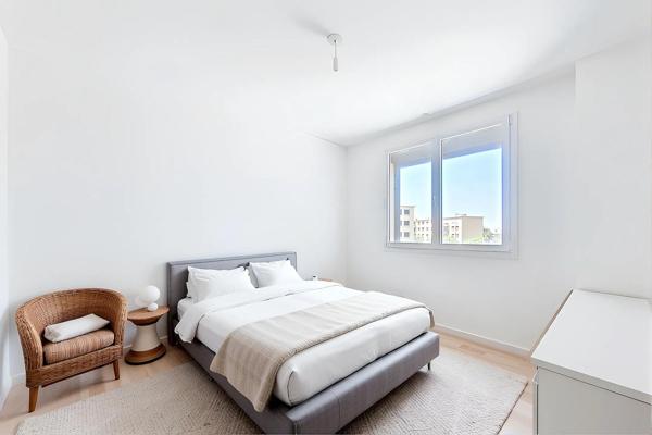 T4 entièrement rénové avec garage et parking