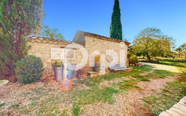 Maison à vendre    8 pièces •  Ruoms