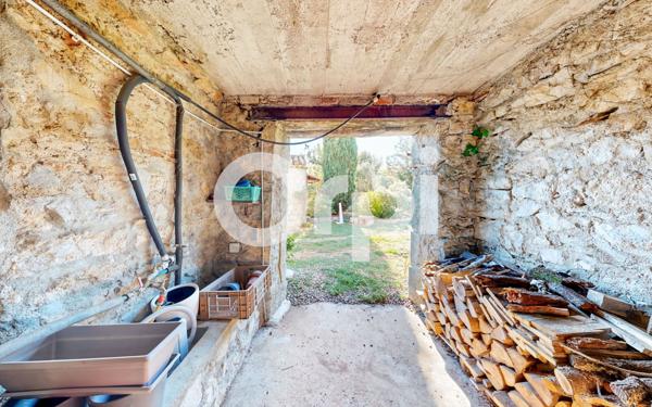 Maison à vendre    8 pièces •  Ruoms