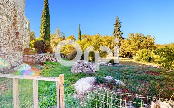 Maison à vendre    8 pièces •  Ruoms