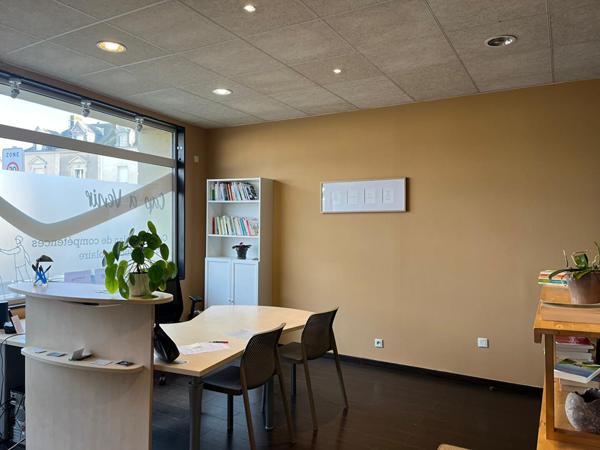 Local commercial Becon Les Granits 55 m2