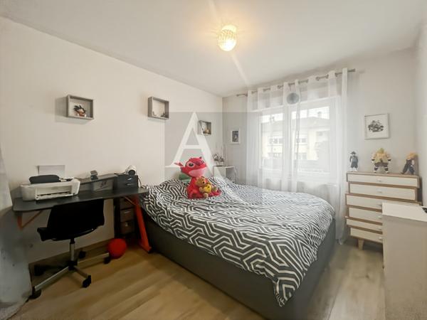 A vendre maison familiale aux prestations modernes et vie de plain-pied.