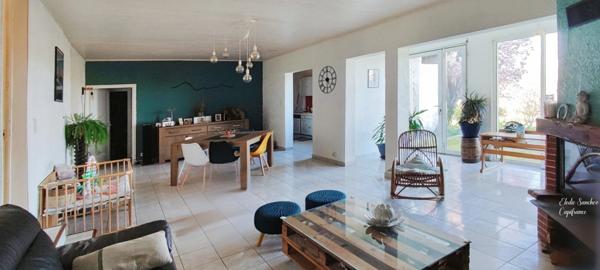 Corps de ferme avec studio rénové et dépendances proche Rabastens de Bigorre