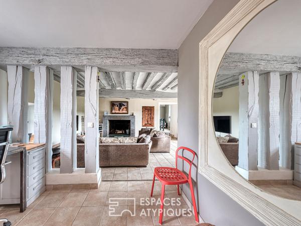 Une ferme de caractère et sa grange à réinventer, au coeur de la nature