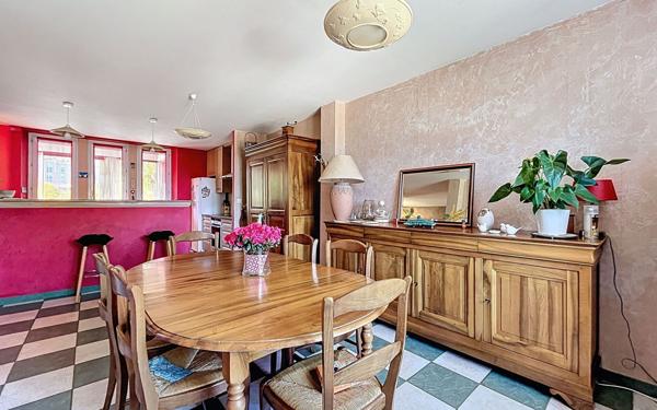 Maison à vendre    7 pièces • 174 m2 Tournon-sur-Rhône