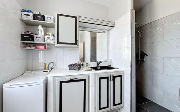 Maison à vendre    7 pièces • 174 m2 Tournon-sur-Rhône