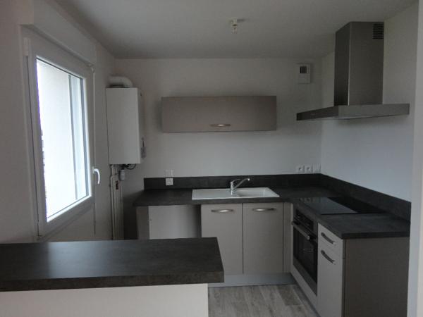 Appartement 3 pièces – 61 m² environ à Plescop (ref : 00187)