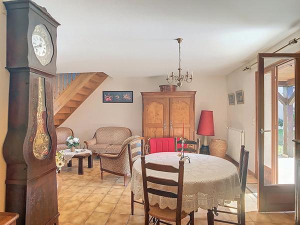 Maison à vendre à Saumur - 110 m², proche centre-ville avec garage et sous-sol
