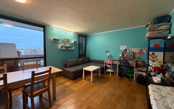 Appartement à vendre    3 pièces • 66,18 m2 Élancourt