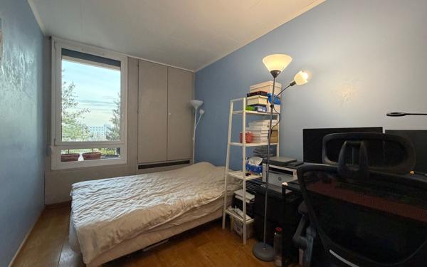 Appartement à vendre    3 pièces • 66,18 m2 Élancourt