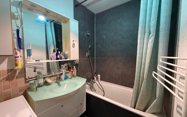 Appartement à vendre    3 pièces • 66,18 m2 Élancourt