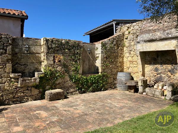Location maison Savignac De L Isle : 1 155 € - AJP Immobilier Libourne