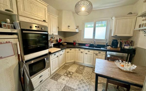 Maison à vendre    4 pièces •  Saint-Donat-sur-l'Herbasse