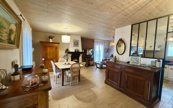 Maison à vendre    4 pièces •  Saint-Donat-sur-l'Herbasse