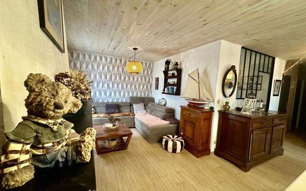 Maison à vendre    4 pièces •  Saint-Donat-sur-l'Herbasse