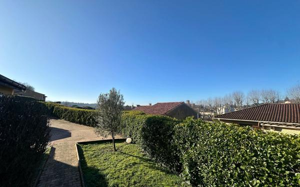 Maison à vendre    4 pièces •  Saint-Donat-sur-l'Herbasse