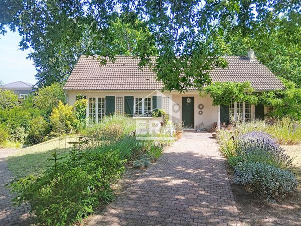 Maison idividuelle 169 M2,et sa grande piscine,terrain 1175 M2