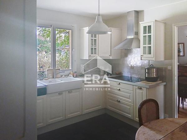 Maison idividuelle 169 M2,et sa grande piscine,terrain 1175 M2