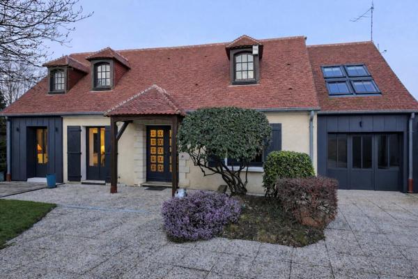 Maison familiale 173 m² sur terrain de 1 000 m² ? Soissons