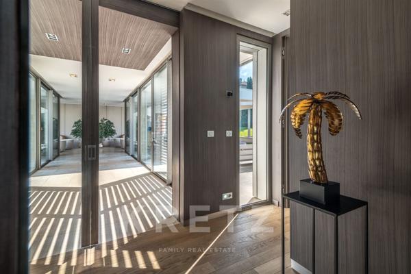 SAINT-CYR-AU-MONT-D’OR – VILLA D’ARCHITECTE CONTEMPORAINE – 293 M² – 4 CHAMBRES – PISCINE