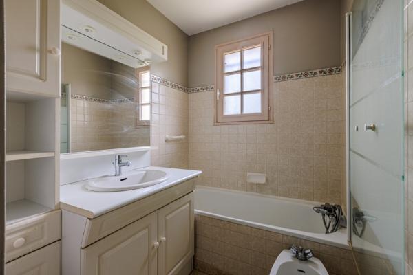 MAISON 6 PIECES .- 104 m² - SERAZEREUX 28 Nogent-le-Roi (28210)