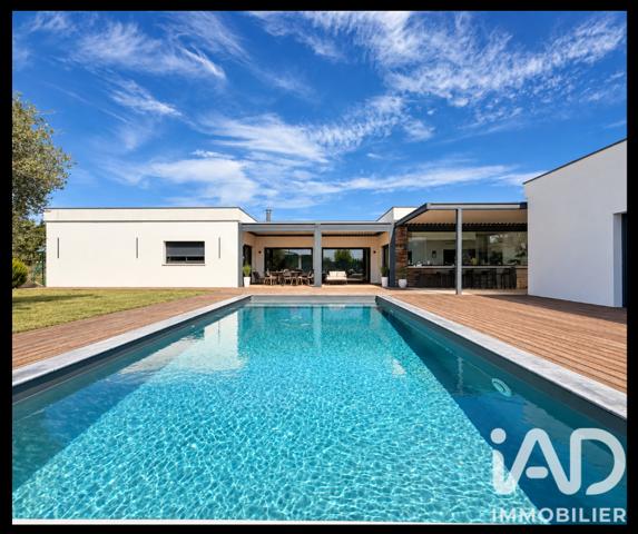 Maison à vendre 7 pièces 250 m² Lavernose-Lacasse