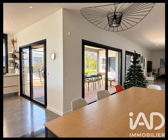 Maison à vendre 7 pièces 250 m² Lavernose-Lacasse