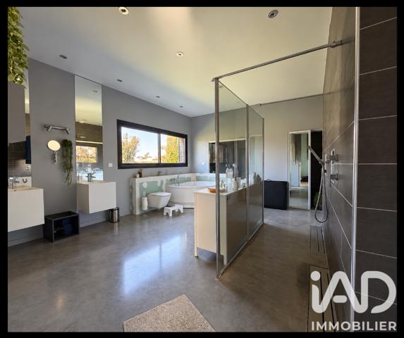 Maison à vendre 7 pièces 250 m² Lavernose-Lacasse